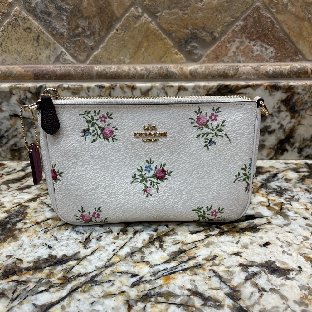 Small Coach Wristlet
